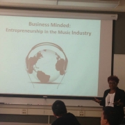 1497700_664091456975308_67072225_n